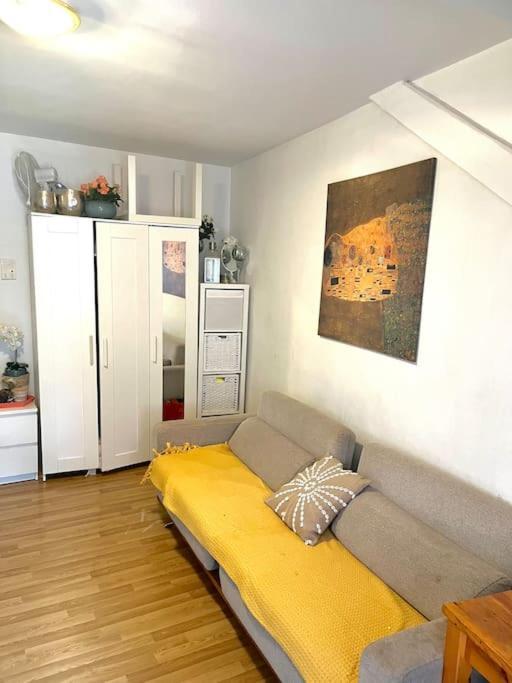 Apartment Near Central Station Zurique Exterior foto